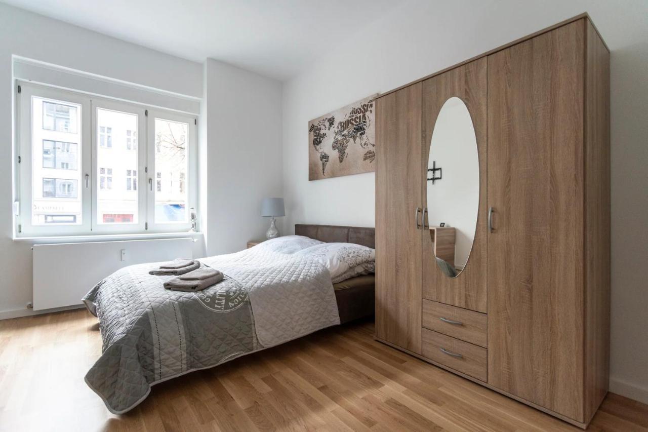 A Stylish Apartment In The Center Of True Берлин Экстерьер фото